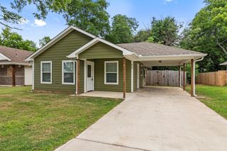 804 E 5th Street, Bonham, TX 75418