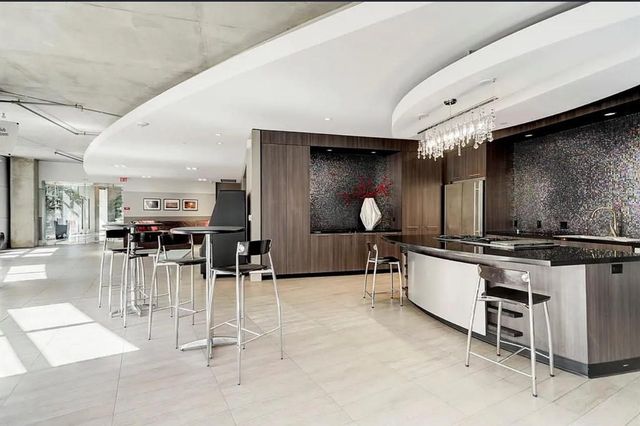 1901 Post Oak Boulevard 1116, Houston, TX 77056