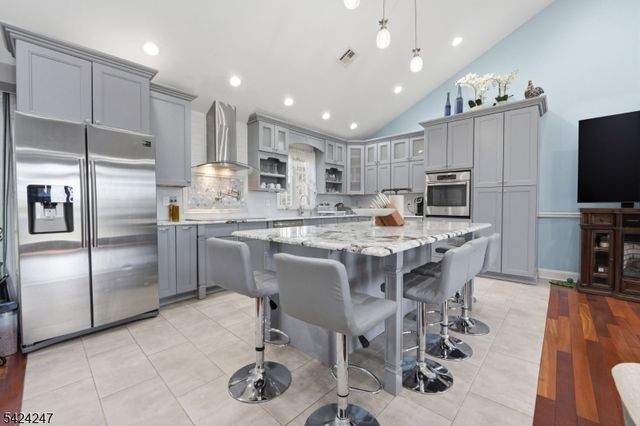 358 S Middlebush Rd, Franklin Twp., NJ 08873