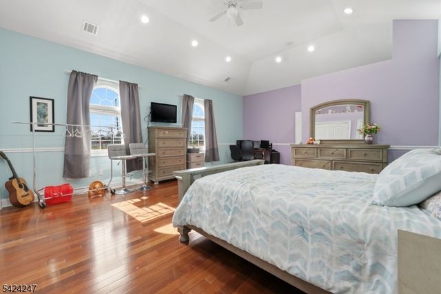 358 S Middlebush Rd, Franklin Twp., NJ 08873