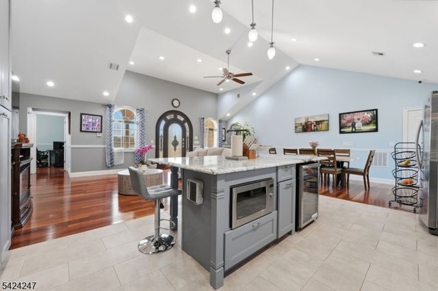 358 S Middlebush Rd, Franklin Twp., NJ 08873