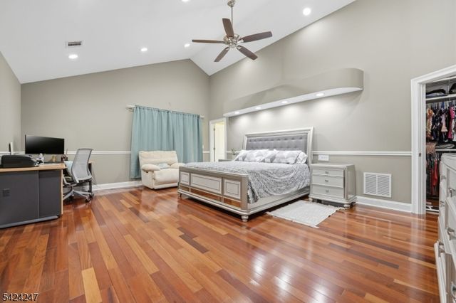 358 S Middlebush Rd, Franklin Twp., NJ 08873