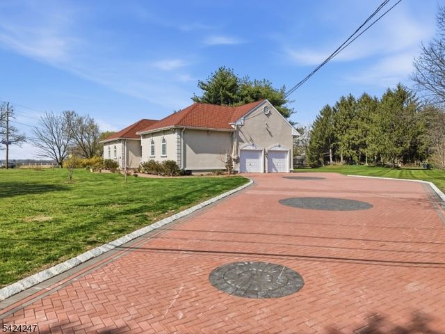 358 S Middlebush Rd, Franklin Twp., NJ 08873