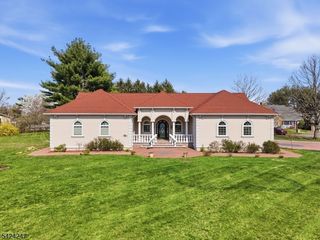 358 S Middlebush Rd, Franklin Twp., NJ 08873