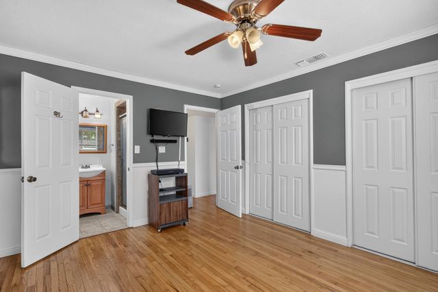 2432 E Richert Avenue, Fresno, CA 93726