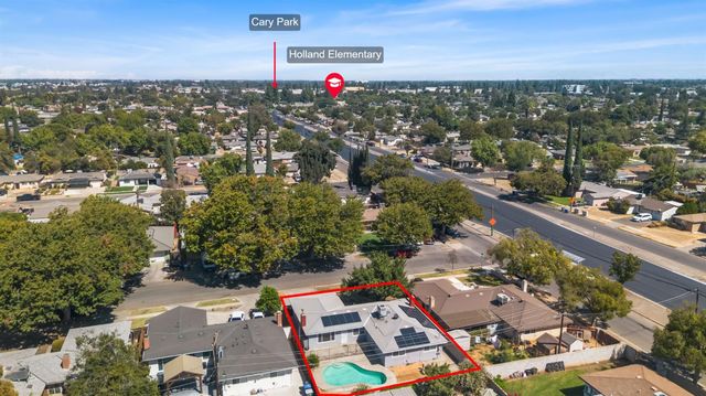 2432 E Richert Avenue, Fresno, CA 93726