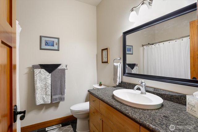 2057 Ocean Spray Lane, Oak Harbor, WA 98277
