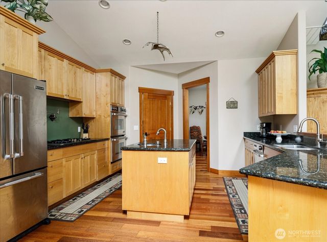 2057 Ocean Spray Lane, Oak Harbor, WA 98277