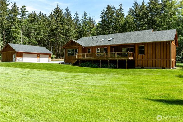 2057 Ocean Spray Lane, Oak Harbor, WA 98277