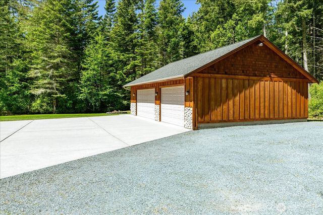 2057 Ocean Spray Lane, Oak Harbor, WA 98277