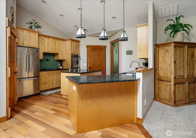 2057 Ocean Spray Lane, Oak Harbor, WA 98277