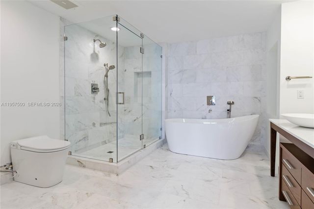 495 Brickell Ave 2303, Miami, FL 33131