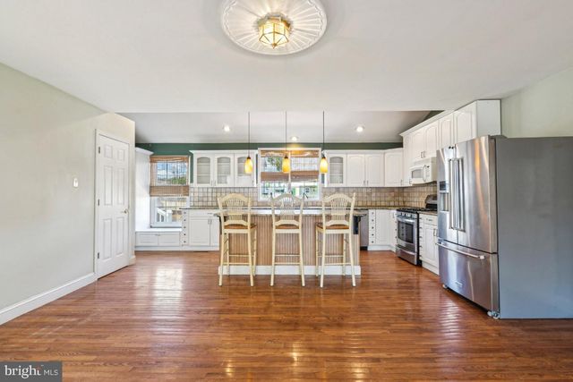508 WEEKS AVENUE, Riverside, NJ 08075