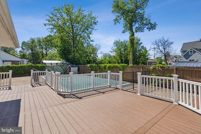 508 WEEKS AVENUE, Riverside, NJ 08075