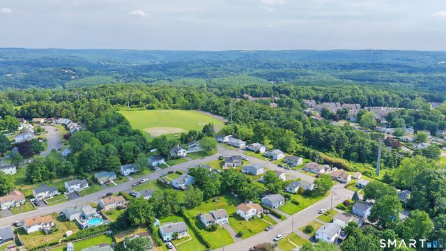 91 Mount Carmel Avenue, Waterbury, CT 06708