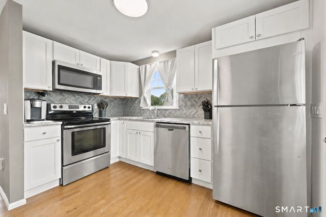91 Mount Carmel Avenue, Waterbury, CT 06708