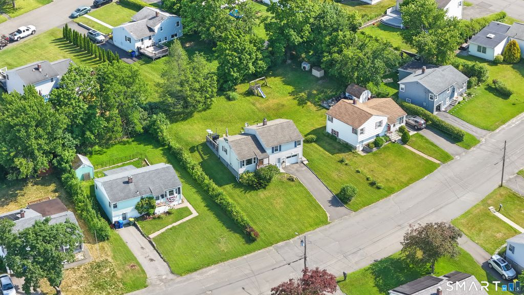 91 Mount Carmel Avenue, Waterbury, CT 06708