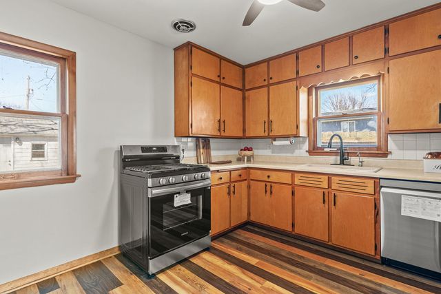 630 W Lombard Street, Davenport, IA 52803