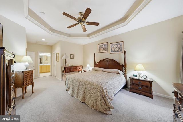 204 HEARTHSTONE DR, Berlin, NJ 08009