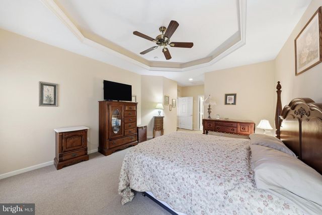 204 HEARTHSTONE DR, Berlin, NJ 08009