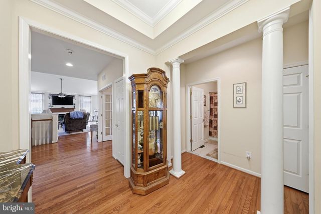 204 HEARTHSTONE DR, Berlin, NJ 08009