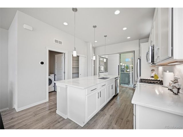 11577 E 25th Ave, Aurora, CO 80010