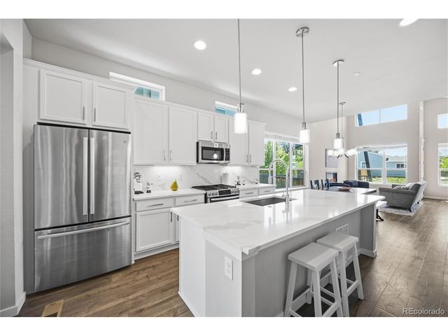 11577 E 25th Ave, Aurora, CO 80010