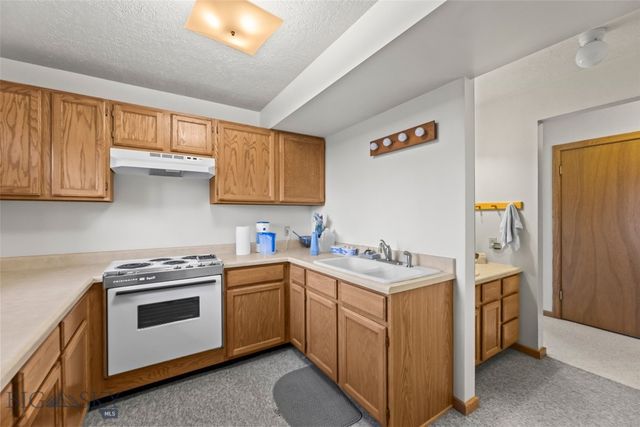 530 Rocky Road, Bozeman, MT 59718