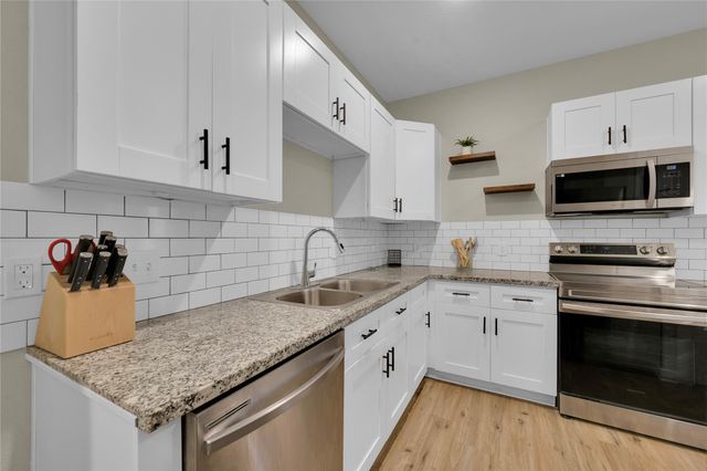 10317 Lake Road 6A, Houston, TX 77070