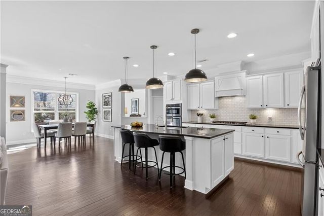 1010 Applegate Drive, Roswell, GA 30076