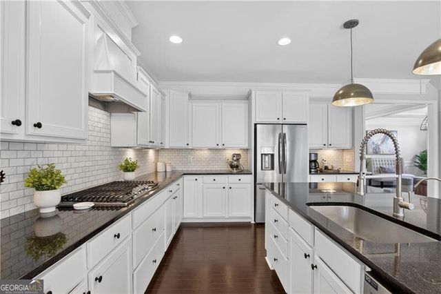 1010 Applegate Drive, Roswell, GA 30076