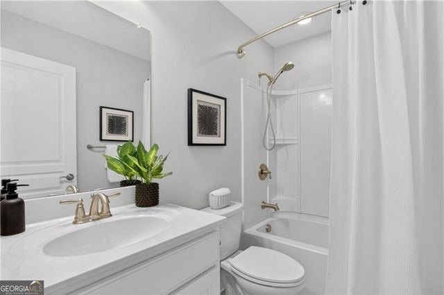 1010 Applegate Drive, Roswell, GA 30076