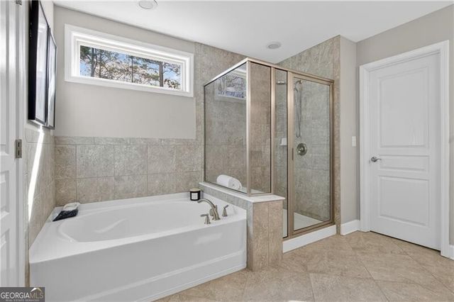 1010 Applegate Drive, Roswell, GA 30076