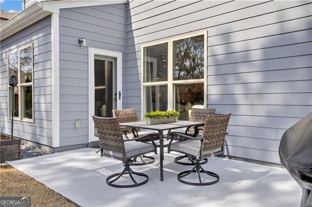 1010 Applegate Drive, Roswell, GA 30076