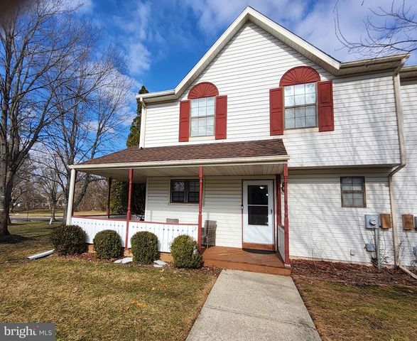 2 ADAM CT, Eastampton, NJ 08060