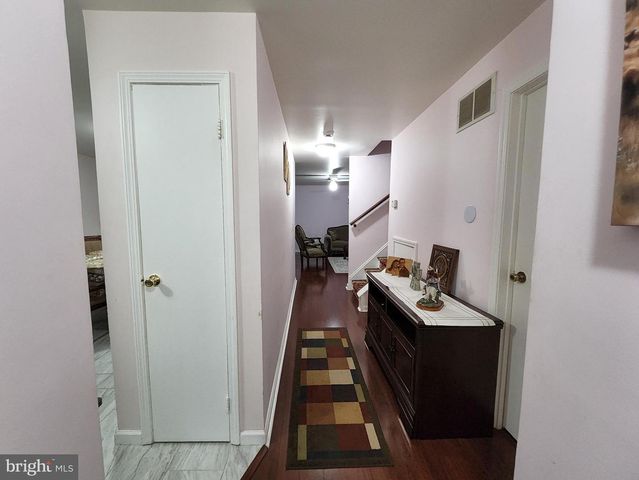 2 ADAM CT, Eastampton, NJ 08060