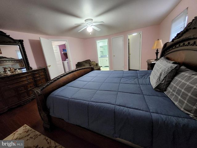 2 ADAM CT, Eastampton, NJ 08060