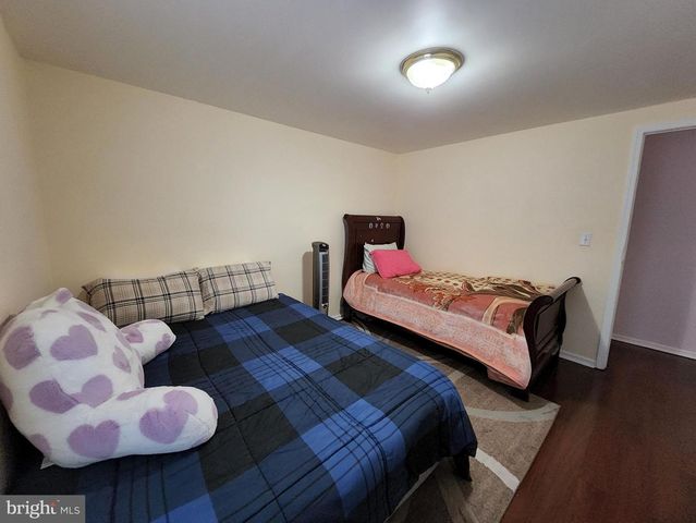 2 ADAM CT, Eastampton, NJ 08060