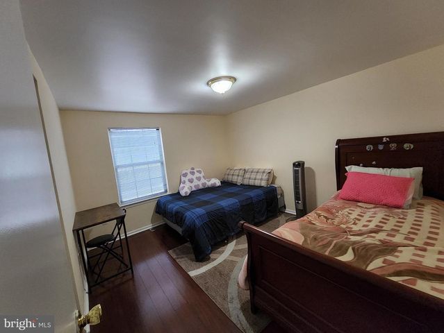 2 ADAM CT, Eastampton, NJ 08060