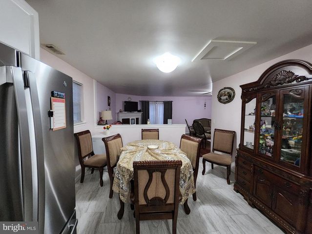 2 ADAM CT, Eastampton, NJ 08060