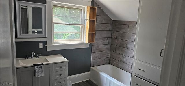 1483 Preston Avenue, Akron, OH 44305