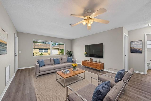 8265 VENDOME BOULEVARD N, Pinellas Park, FL 33781