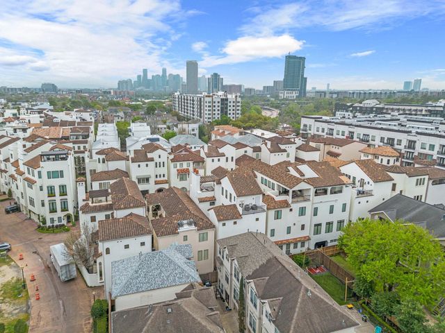 126 Detering Street D, Houston, TX 77007