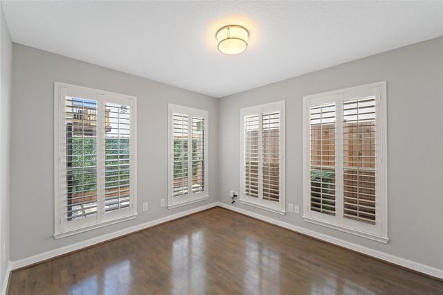 126 Detering Street D, Houston, TX 77007