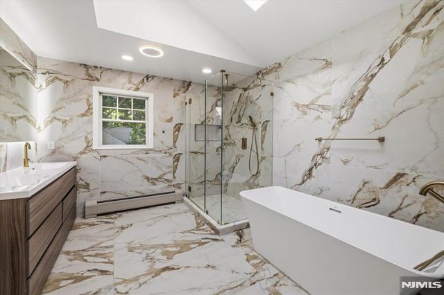 207 Herbert Avenue, Closter, NJ 07624