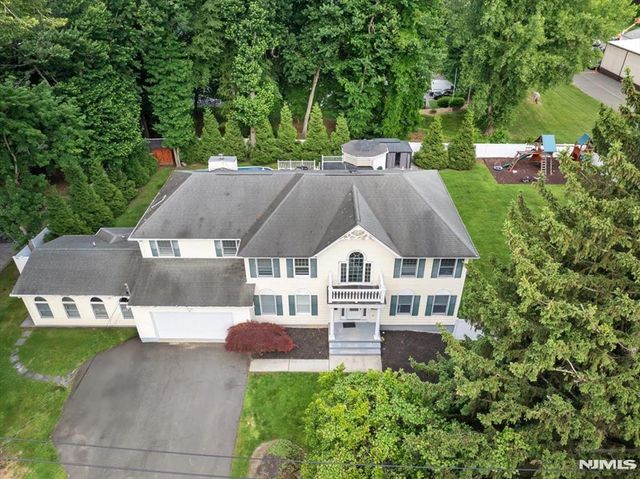 207 Herbert Avenue, Closter, NJ 07624