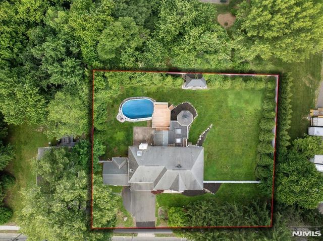 207 Herbert Avenue, Closter, NJ 07624