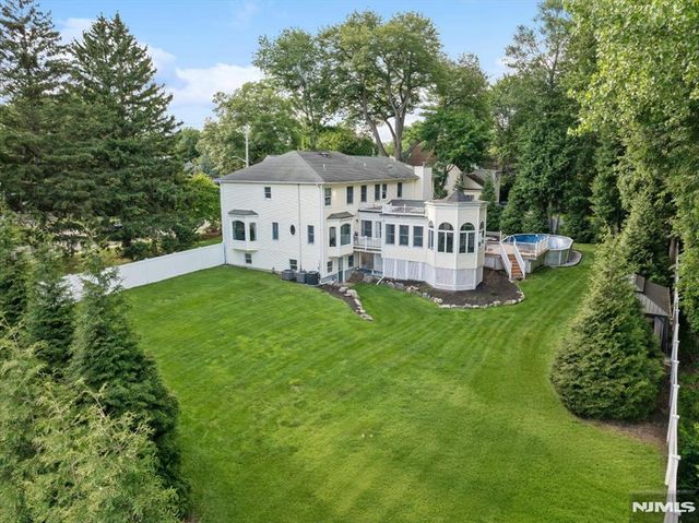 207 Herbert Avenue, Closter, NJ 07624