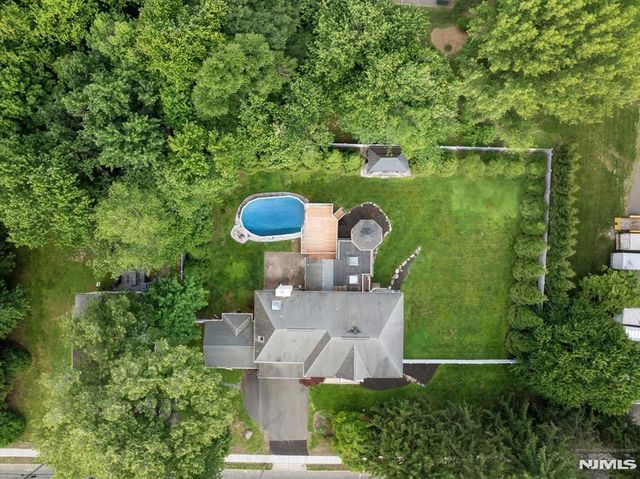 207 Herbert Avenue, Closter, NJ 07624