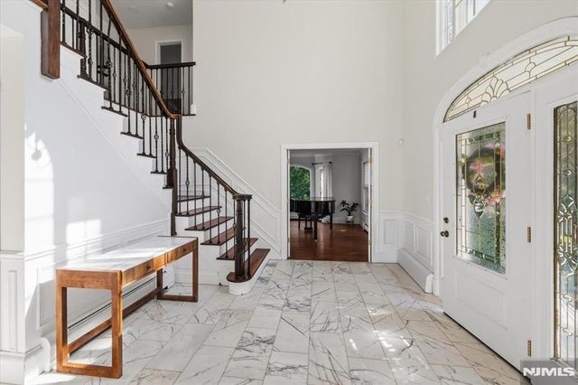 207 Herbert Avenue, Closter, NJ 07624